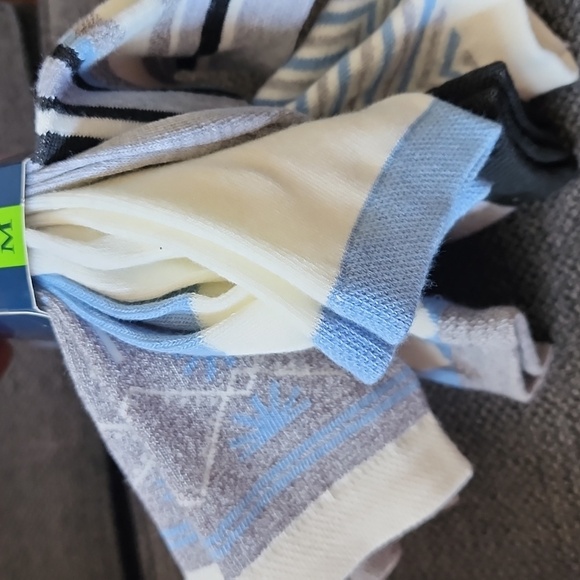 Womens 6pk Blue Mountain Lightweight Crew Socks - Gray and Blue Size 6-12 - Picture 4 of 6